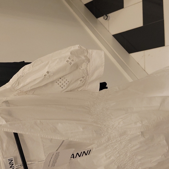 Ganni white cinched waist dress brand new with tags - Picture 4 of 4
